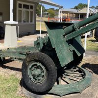 25-Pounder Gun-Howitzer, on forecourt