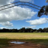 Mogumber Memorial Gate