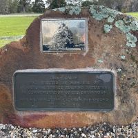 1953 QE11 Inauguration Cairn plaque