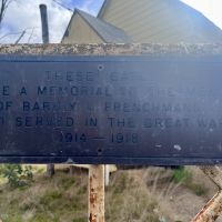 Memorial Plaque. Reads: These gates are a memorial to the men of Barkly and Frenchmans who served in the Great War 1914-1918