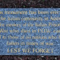 The plaque commemorating Italian prisoners of war who died in Australia, and all those who served and died