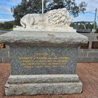 WW I - Dedication on north face of lion sculpture