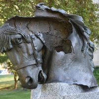 The Memorial incorporates fragments from the original Desert Mounted Corps Memorial destroyed during the Suez Crisis in 1956