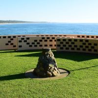 The Memorial, looking north