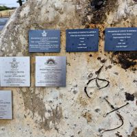 Individual dedication plaques