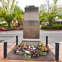  War Memorial   Outsider Hall