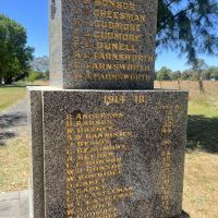 Robert Anderson. Avenue of honor, Moonambel