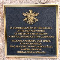 Jindabyne War Memorial Post 1975 Campaigns Service Commemorative Plaque Located in Banjo Patterson Park