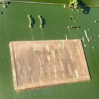 Plaque affixed to the gun
