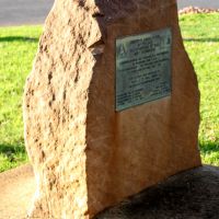 Association of Italian Ex-Prisoners of War and Internees Memorial Plaque and Stone Located in the Griffith Memorial Garden