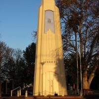 Griffith Cenotaph at Sunrise