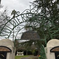 Soldiers Memorial Gardens entrance arch