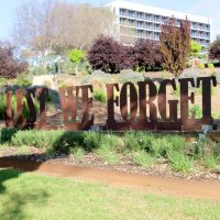 Murray Bridge All Conflicts War Memorial World War I "Lest We Forget" Silhouettes
